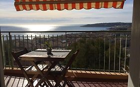 MENTON APPARTEMENT VUE MER 2 Pièces